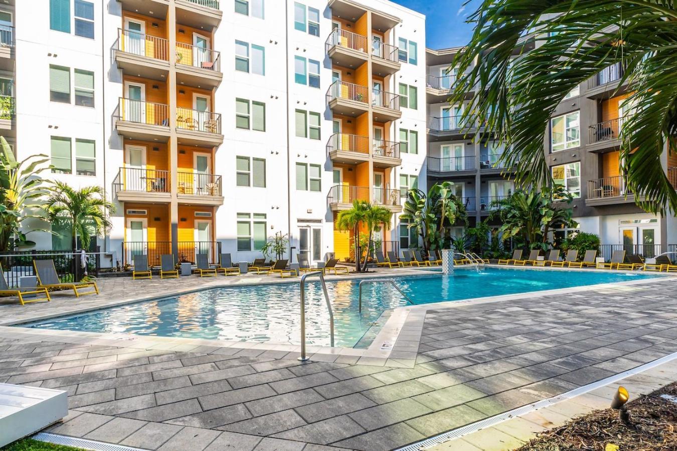 Central Avenue 2 Bed Mins From Tropicana Field Saint Petersburg Eksteriør billede