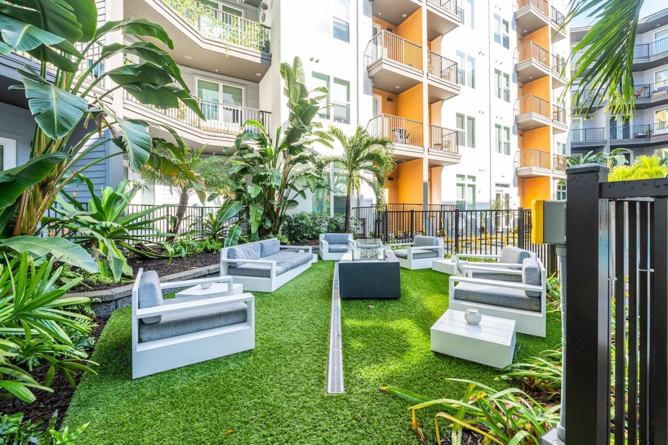 Central Avenue 2 Bed Mins From Tropicana Field Saint Petersburg Eksteriør billede
